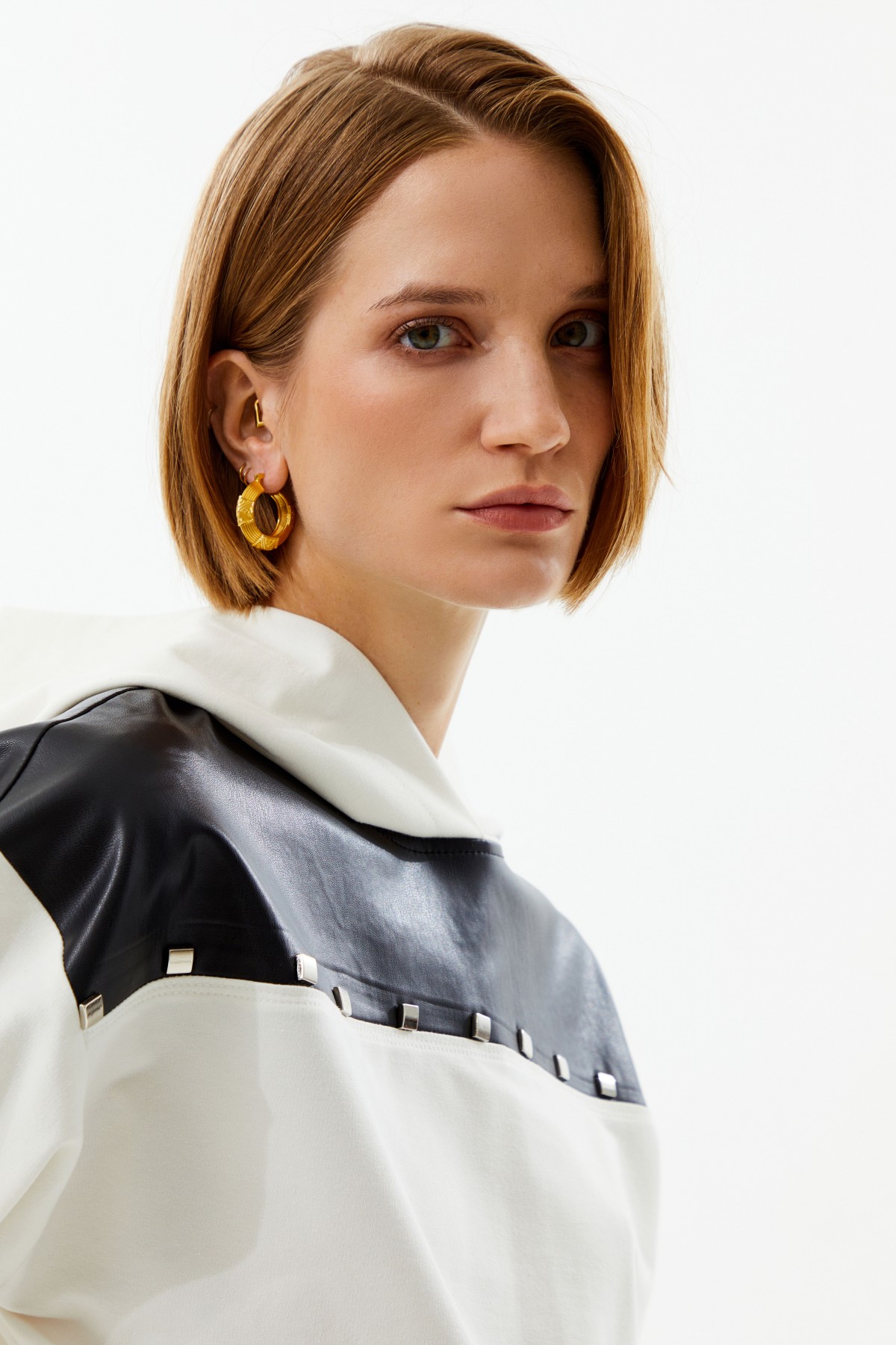 Deri Detaylı Troklu Sweatshirt Ekru