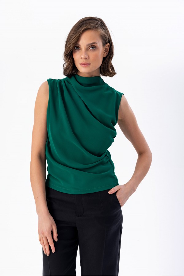 Yüksek Yaka Kolsuz Bluz Zumrut