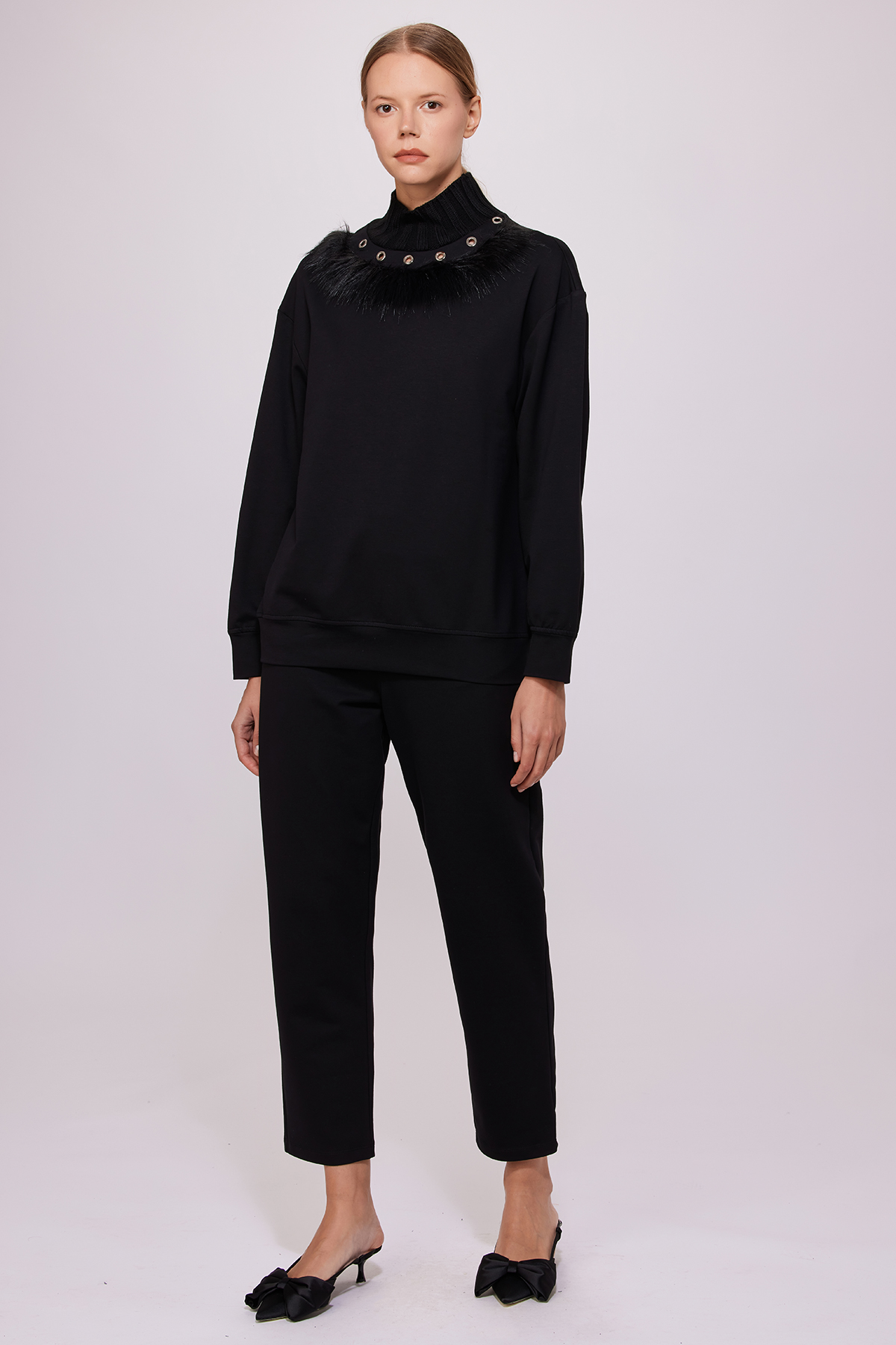 Kürk Yaka Sweatshirt Siyah