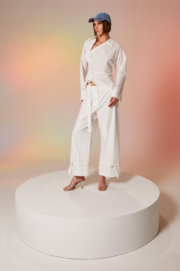 Kemer Detaylı Gömlek Ekru