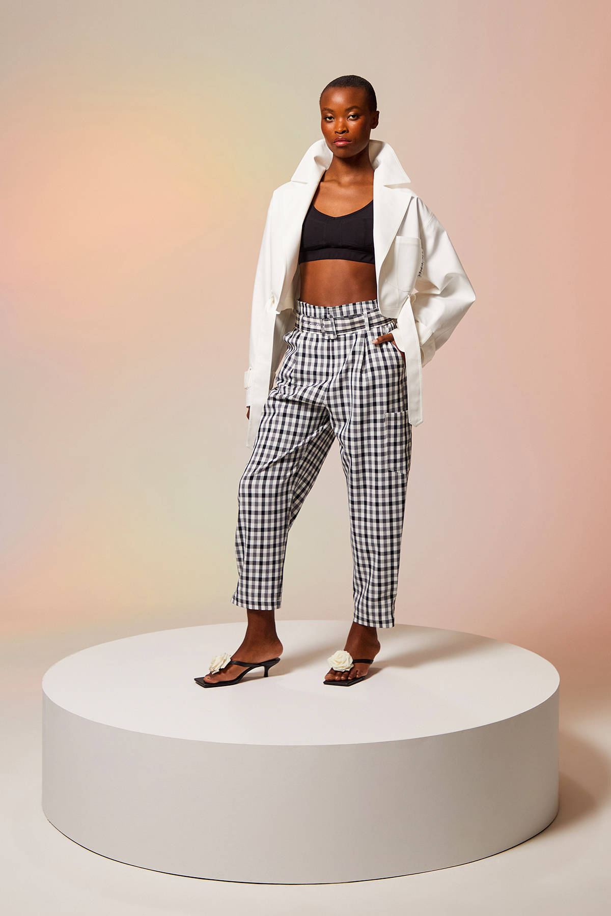 Crop Mont Ekru