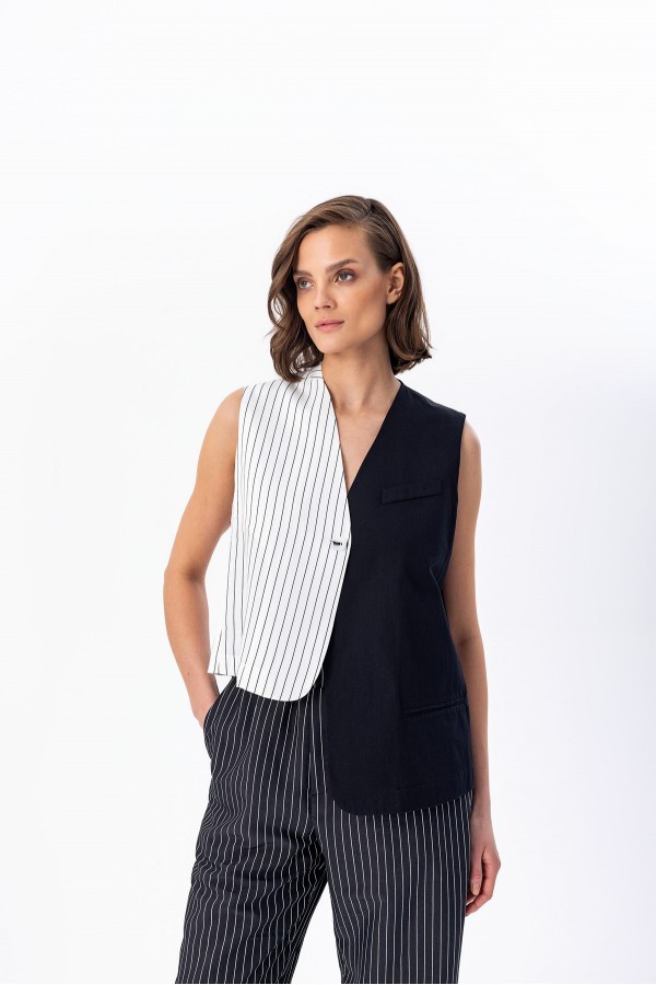 Kontrast Mono Yelek Siyah Kontrast Mono Yelek Siyah