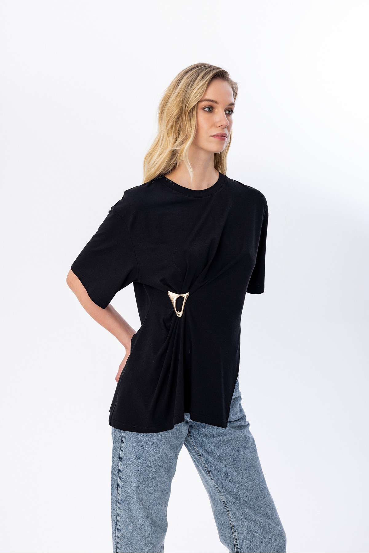 Metal Tokalı T-Shirt Siyah