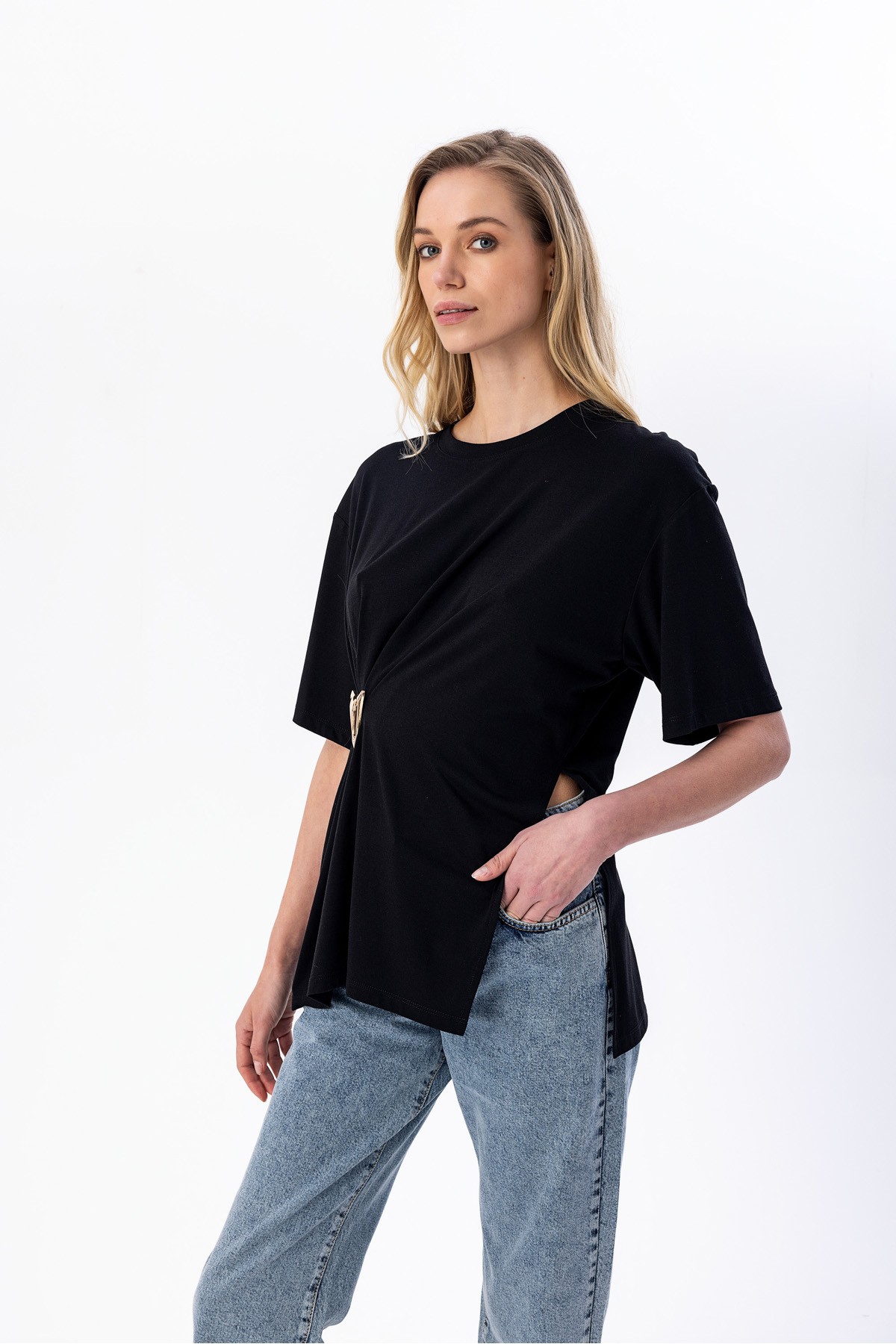 Metal Tokalı T-Shirt Siyah