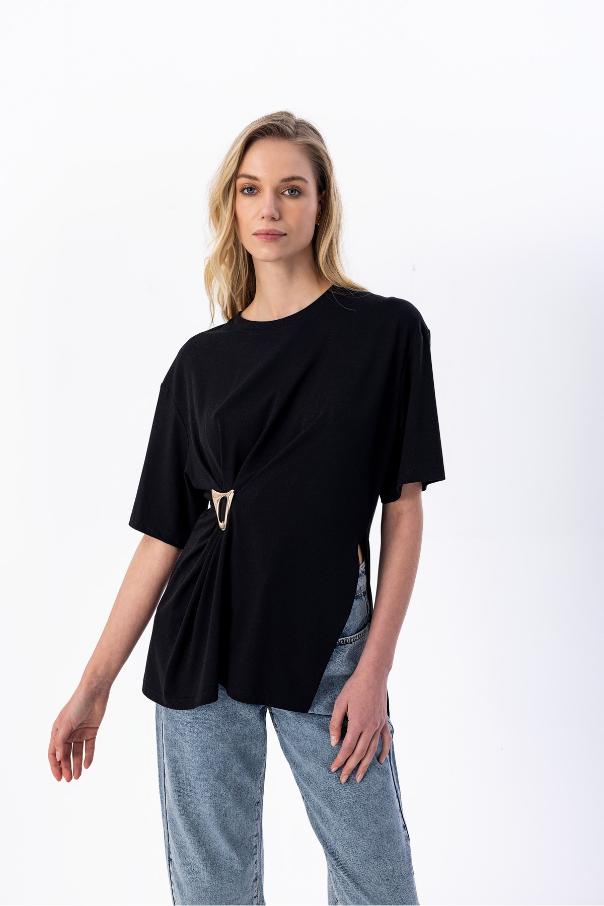 Metal Tokalı T-Shirt Siyah