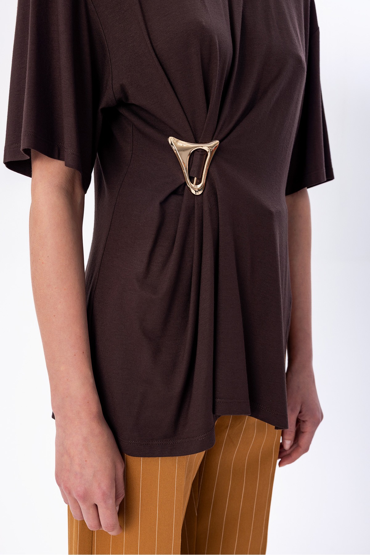 Metal Tokalı T-Shirt Kahve