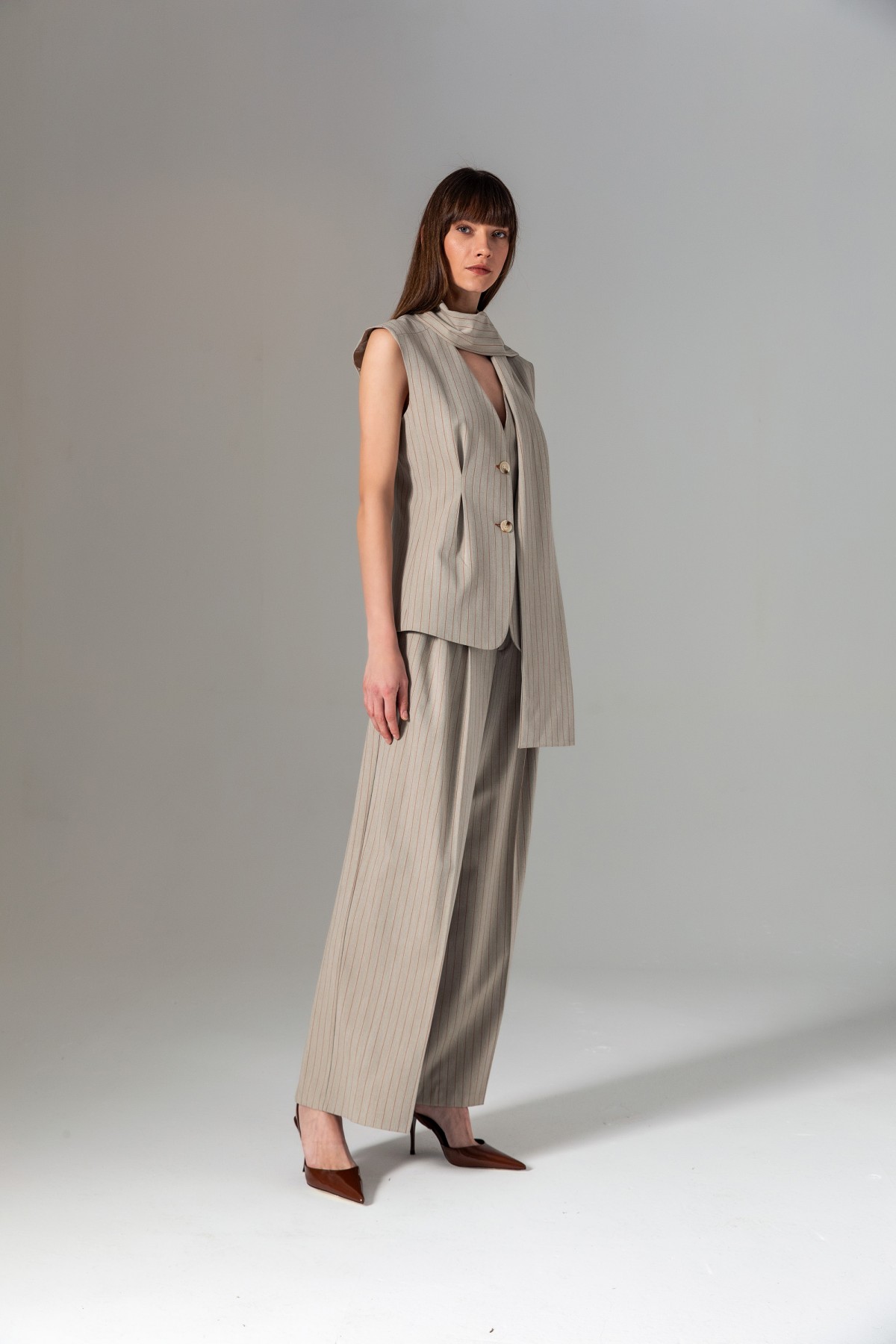 Şal Detaylı Çizgili Yelek Vizon