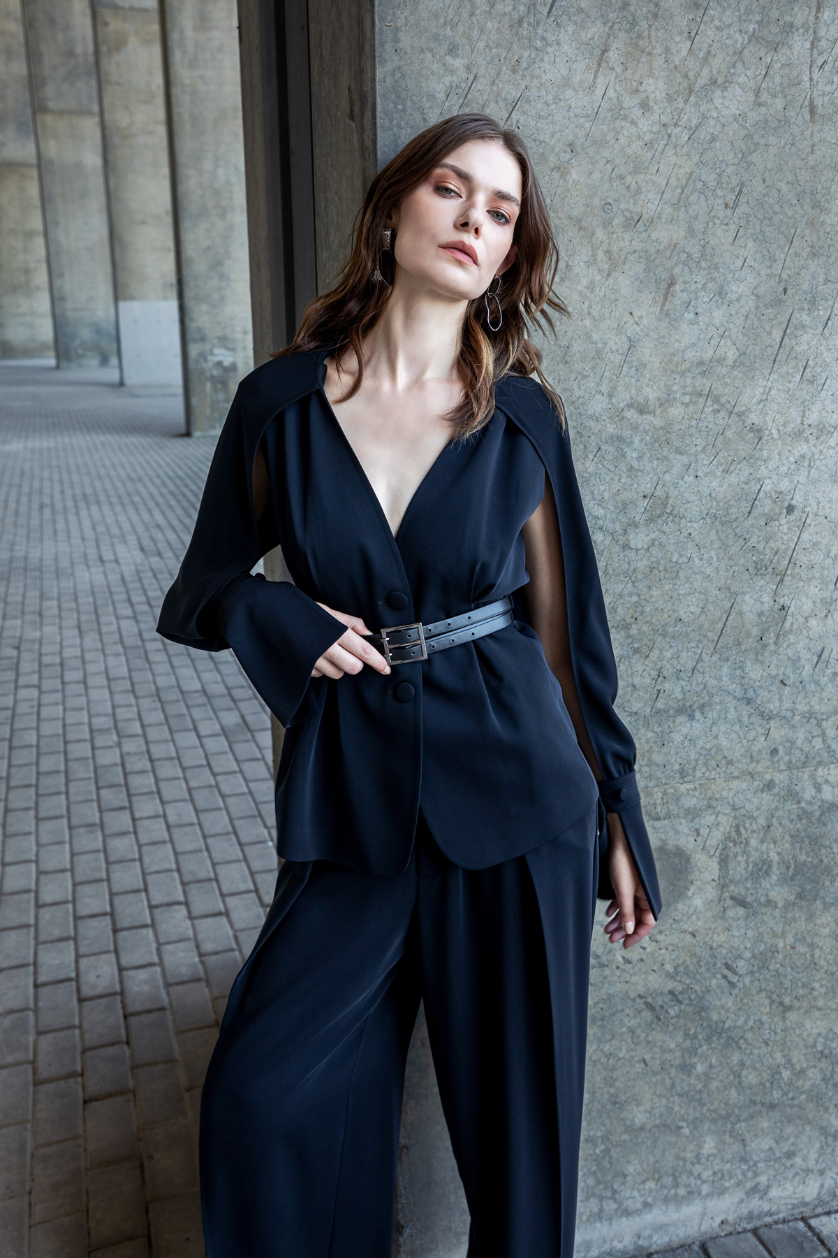 Kesik Detaylı Ceket Siyah