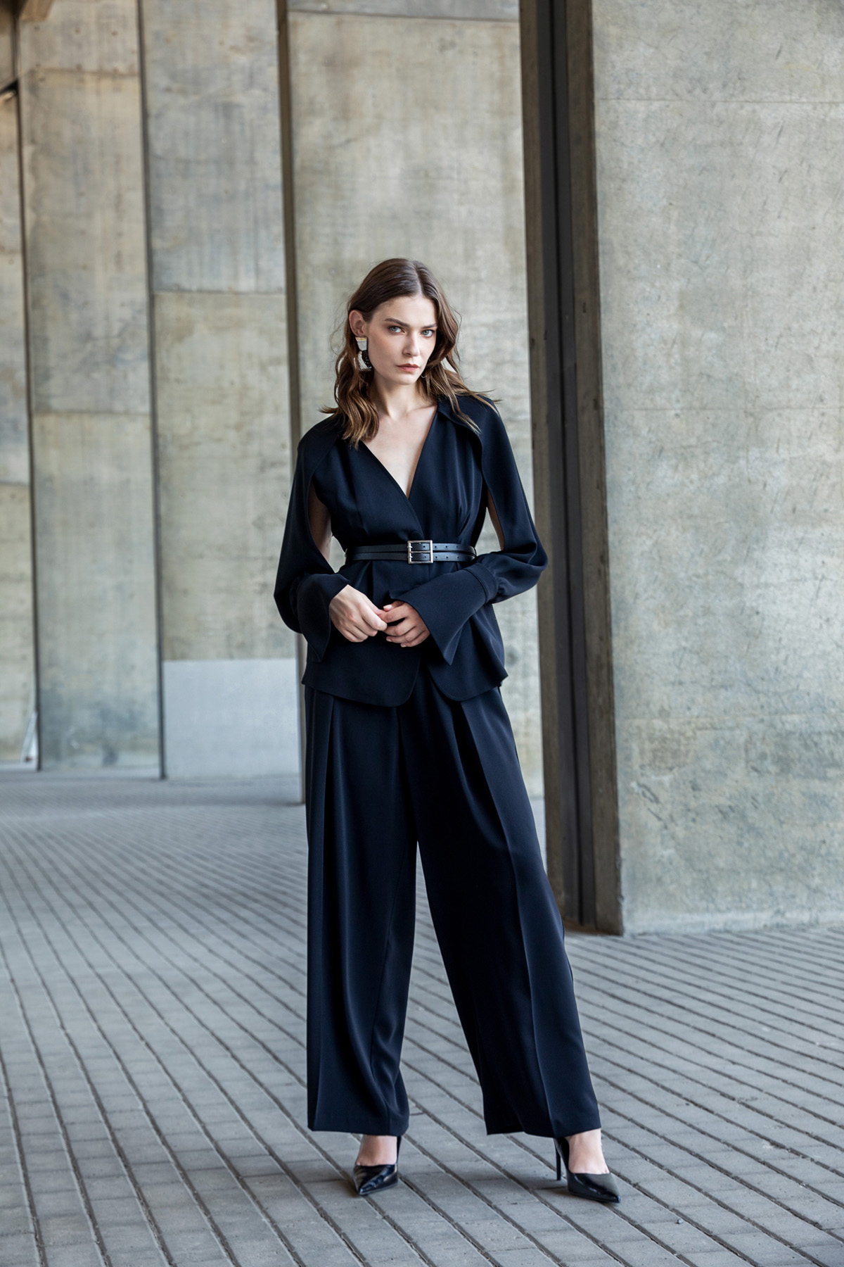 Kesik Detaylı Ceket Siyah