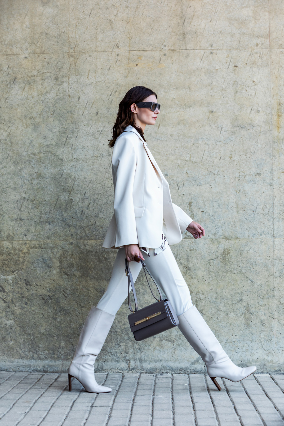 Bele Oturan Mono Blazer Ceket Ekru