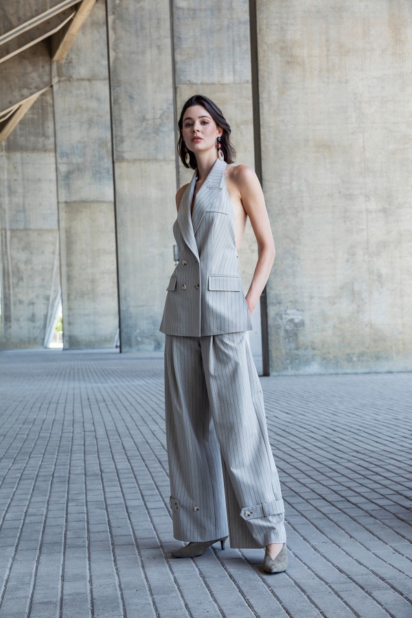 Arkası Açık Çizgili Yelek Vizon Arkası Açık Çizgili Yelek Vizon