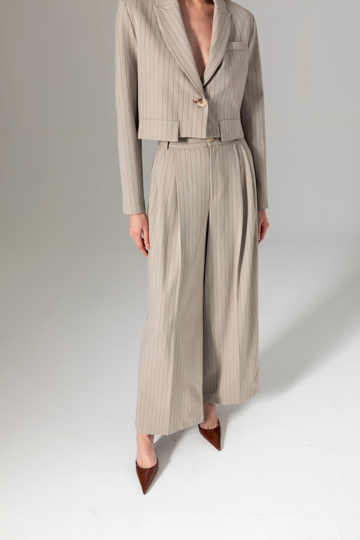 Pileli Geniş Paça Çizgili Pantolon Vizon