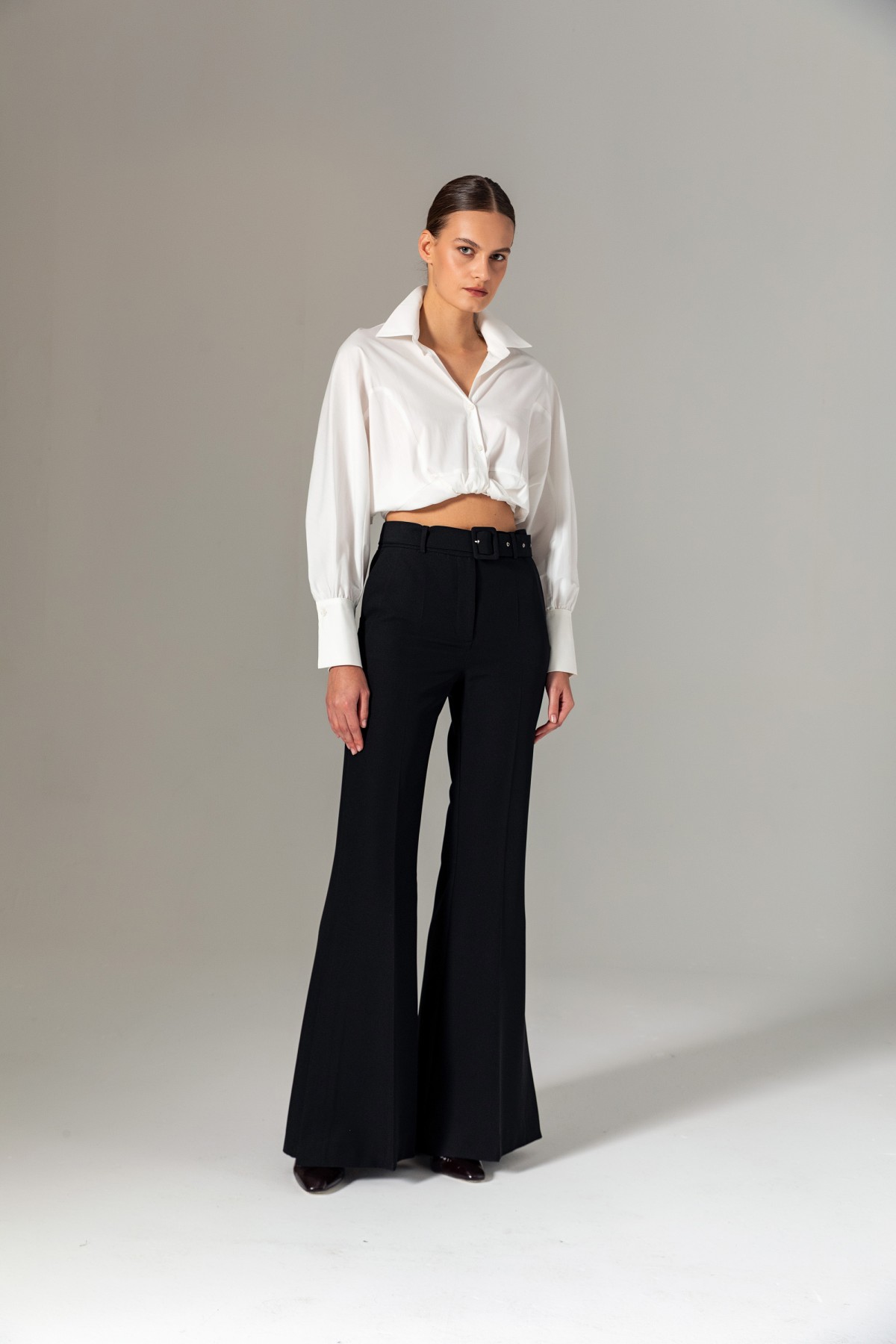 Geniş Paça Kemerli Pantolon Siyah