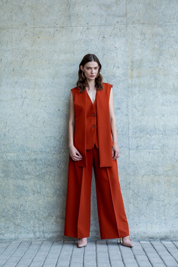 Geniş Paça Pileli Pantolon Ki̇remi̇t