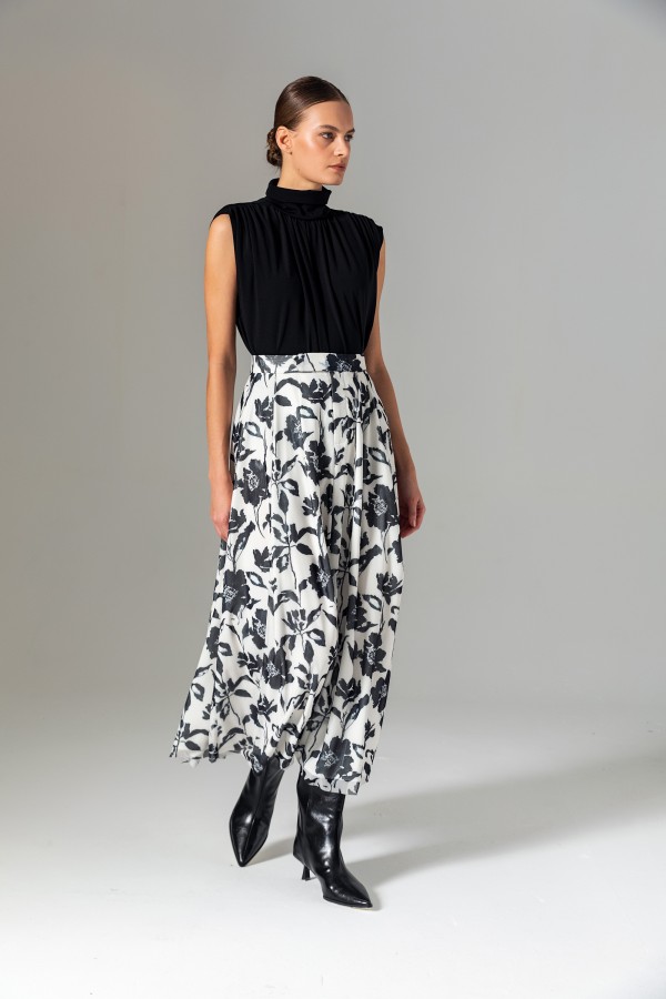 Pileli Desenli Etek Siyah Pileli Desenli Etek Siyah