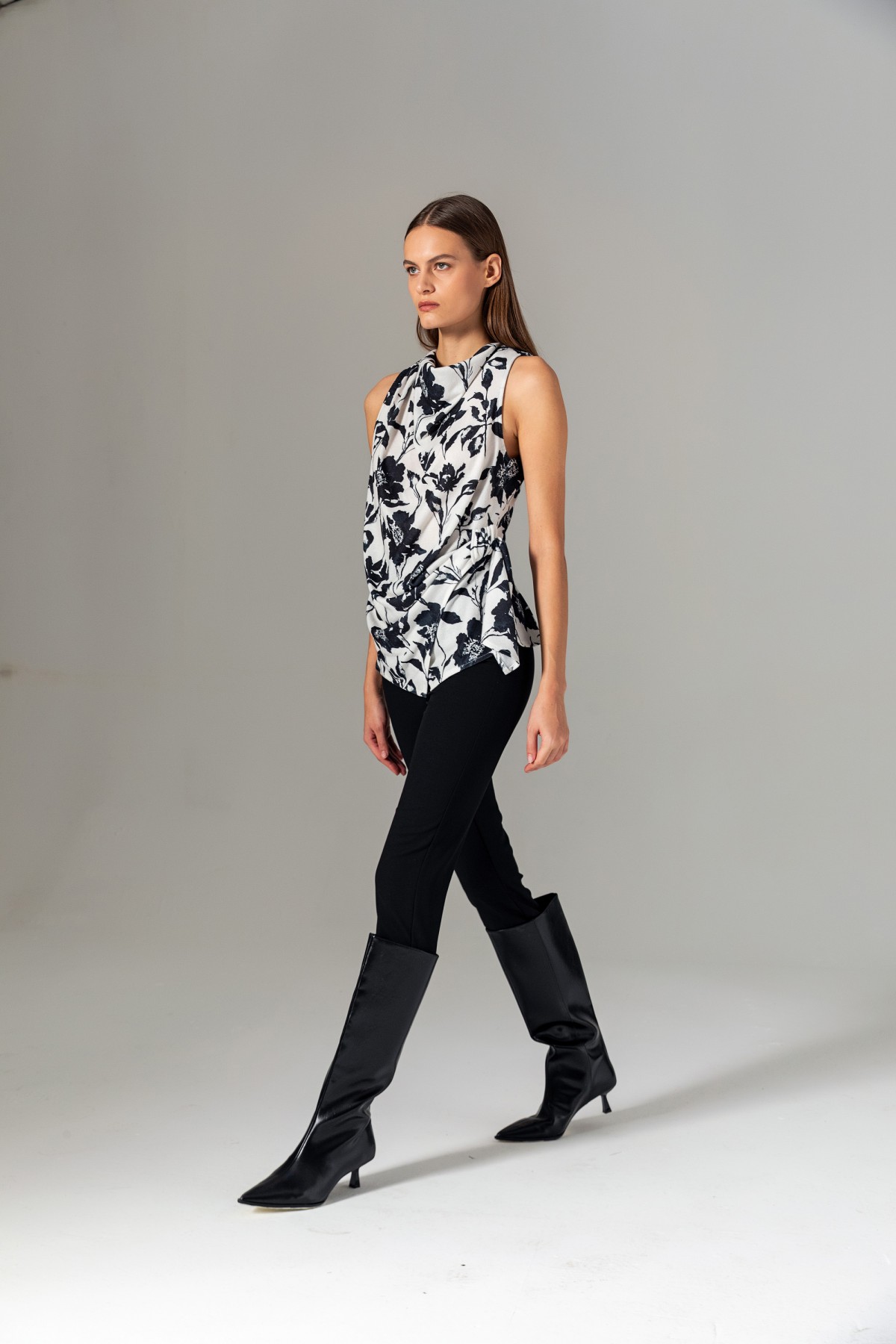 Desenli Halter Yaka Bluz Siyah