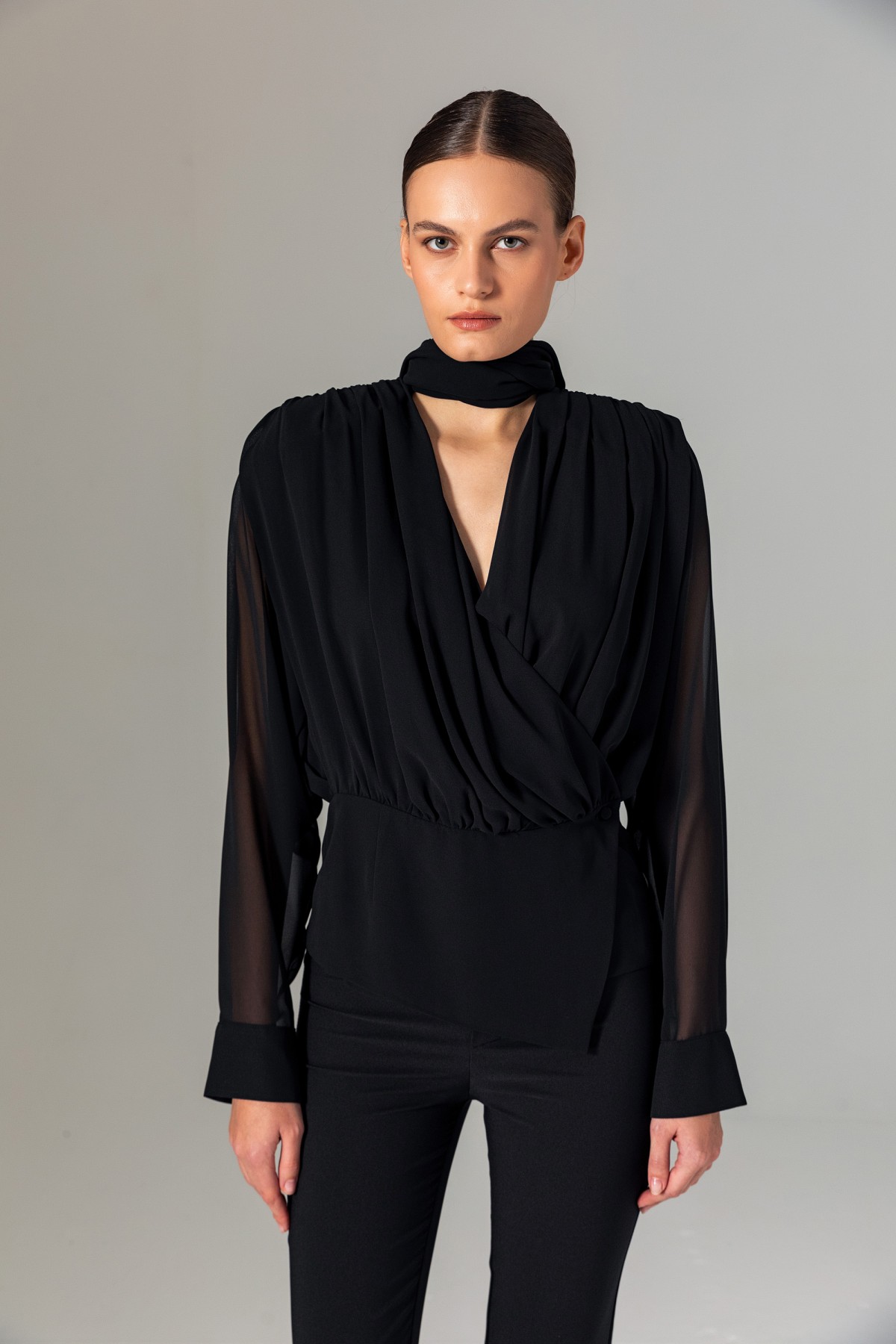 Şal Yaka Kruvaze Bluz Siyah