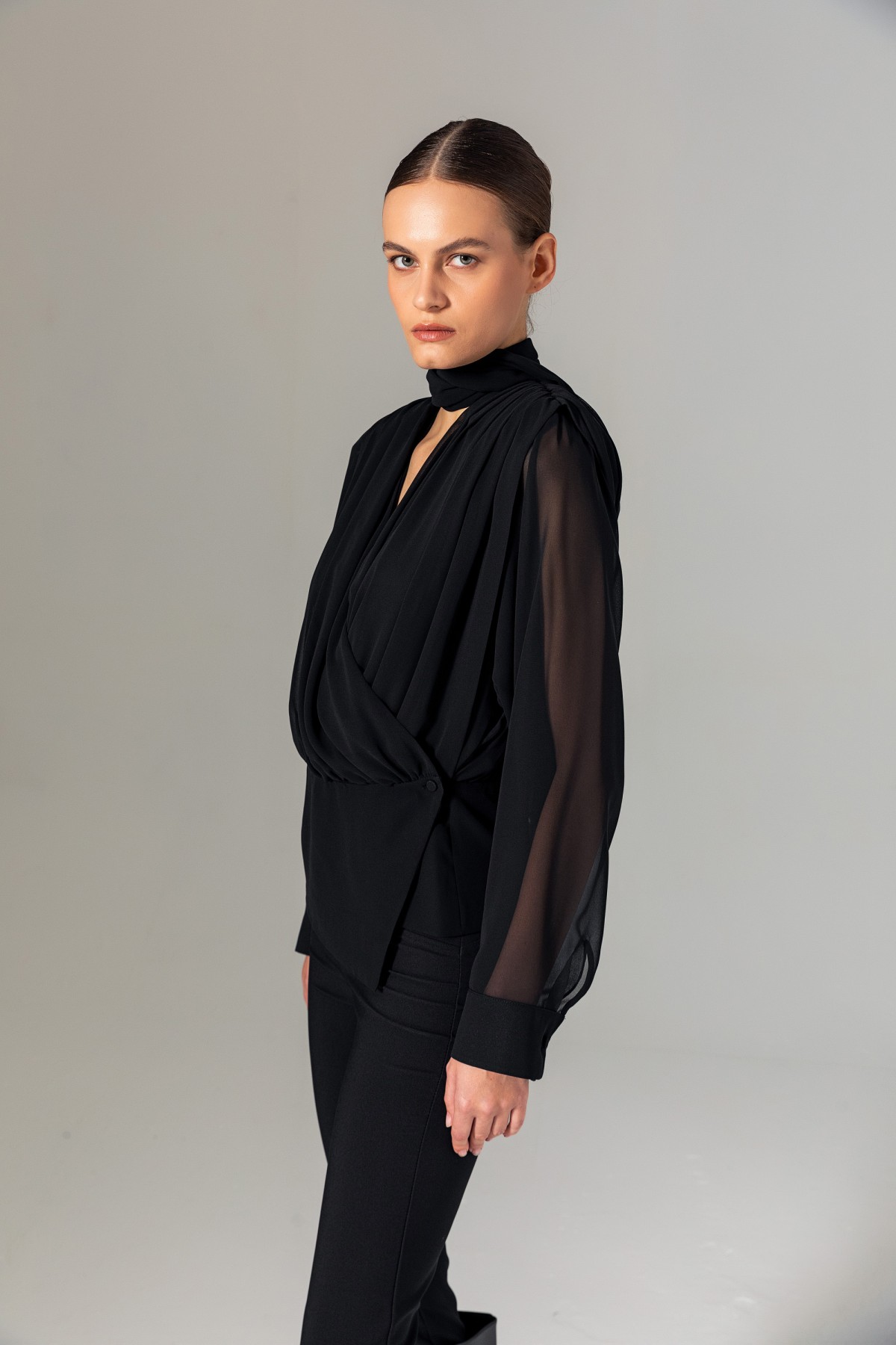 Şal Yaka Kruvaze Bluz Siyah