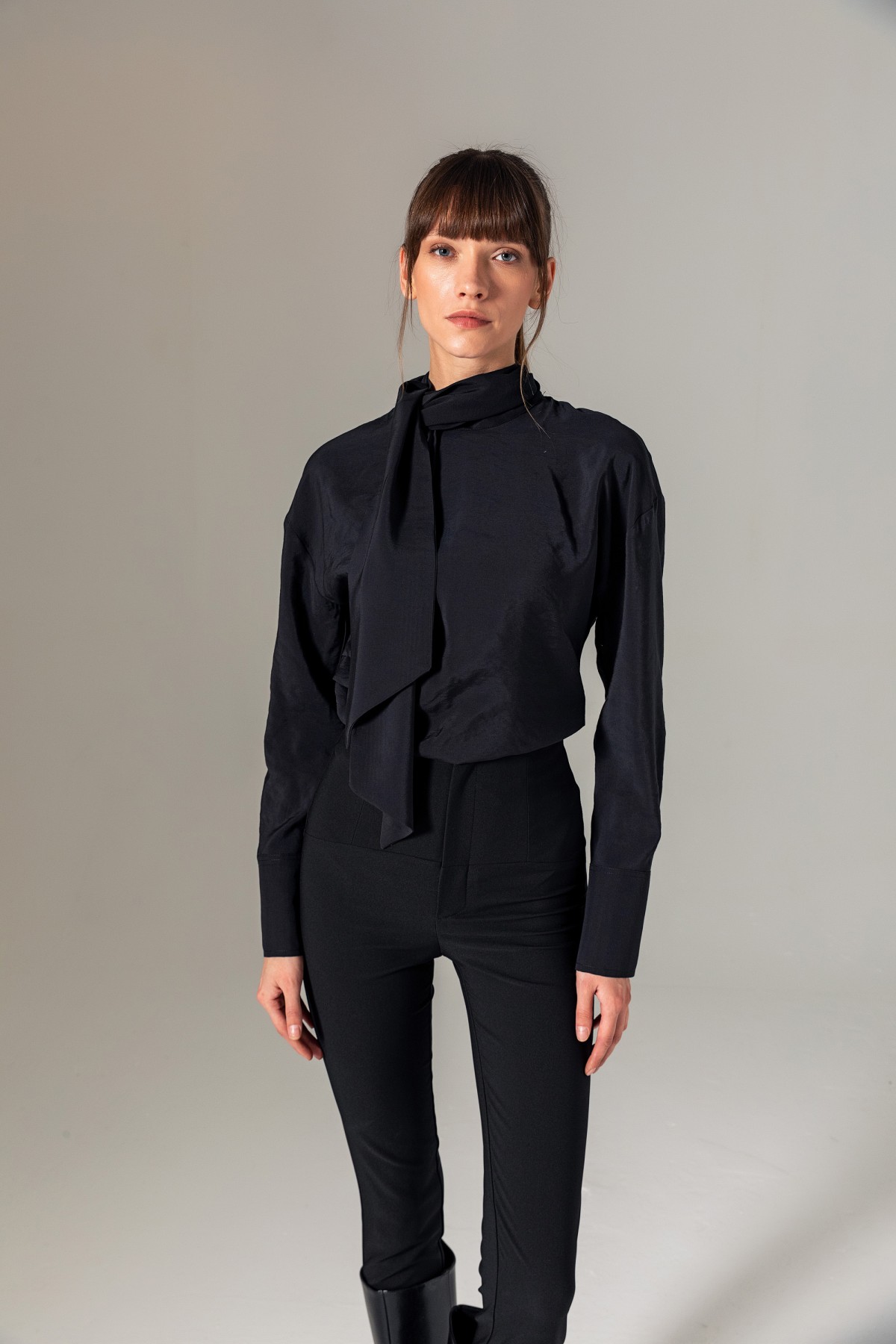 Şal Yaka Bluz Siyah