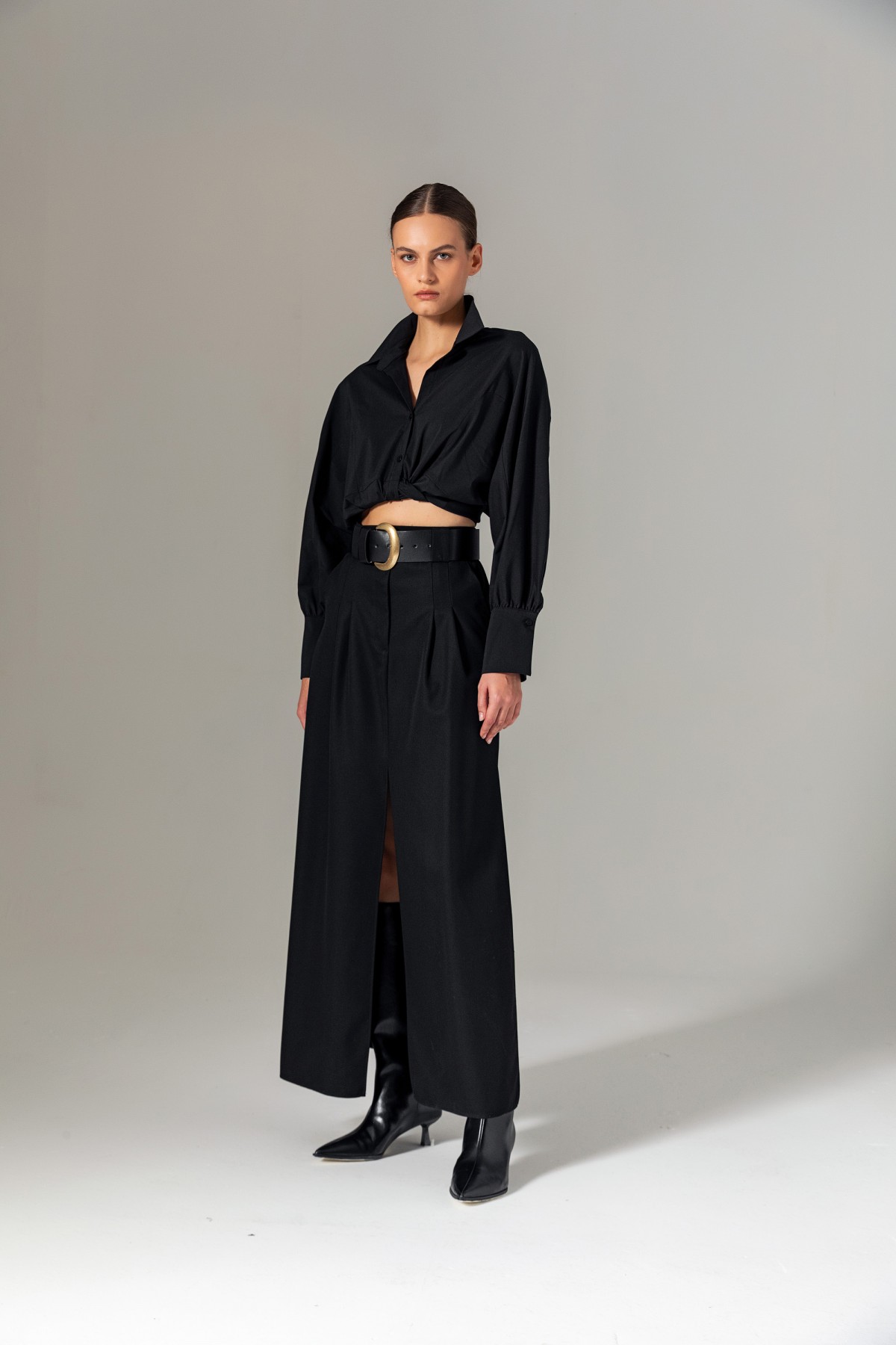 Bele Oturan Gömlek Siyah