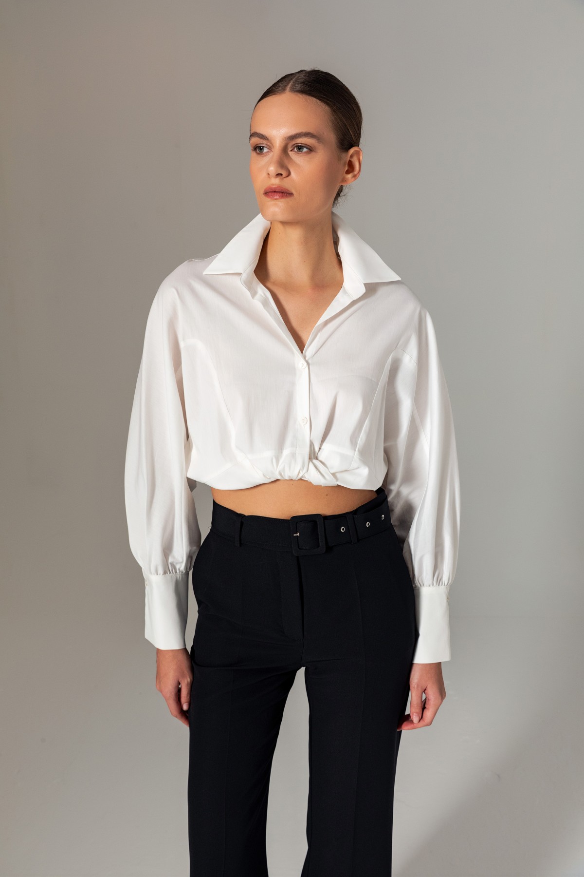 Bele Oturan Gömlek Ekru