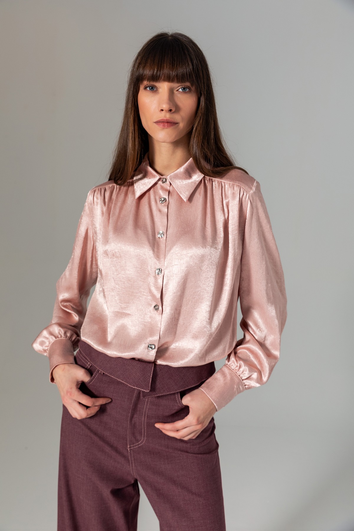 Metal Düğmeli Gömlek Pudra