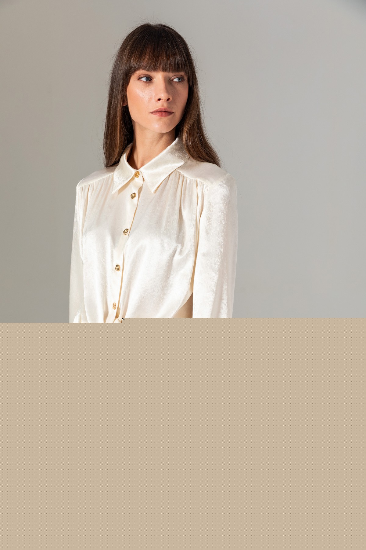 Metal Düğmeli Gömlek Krem