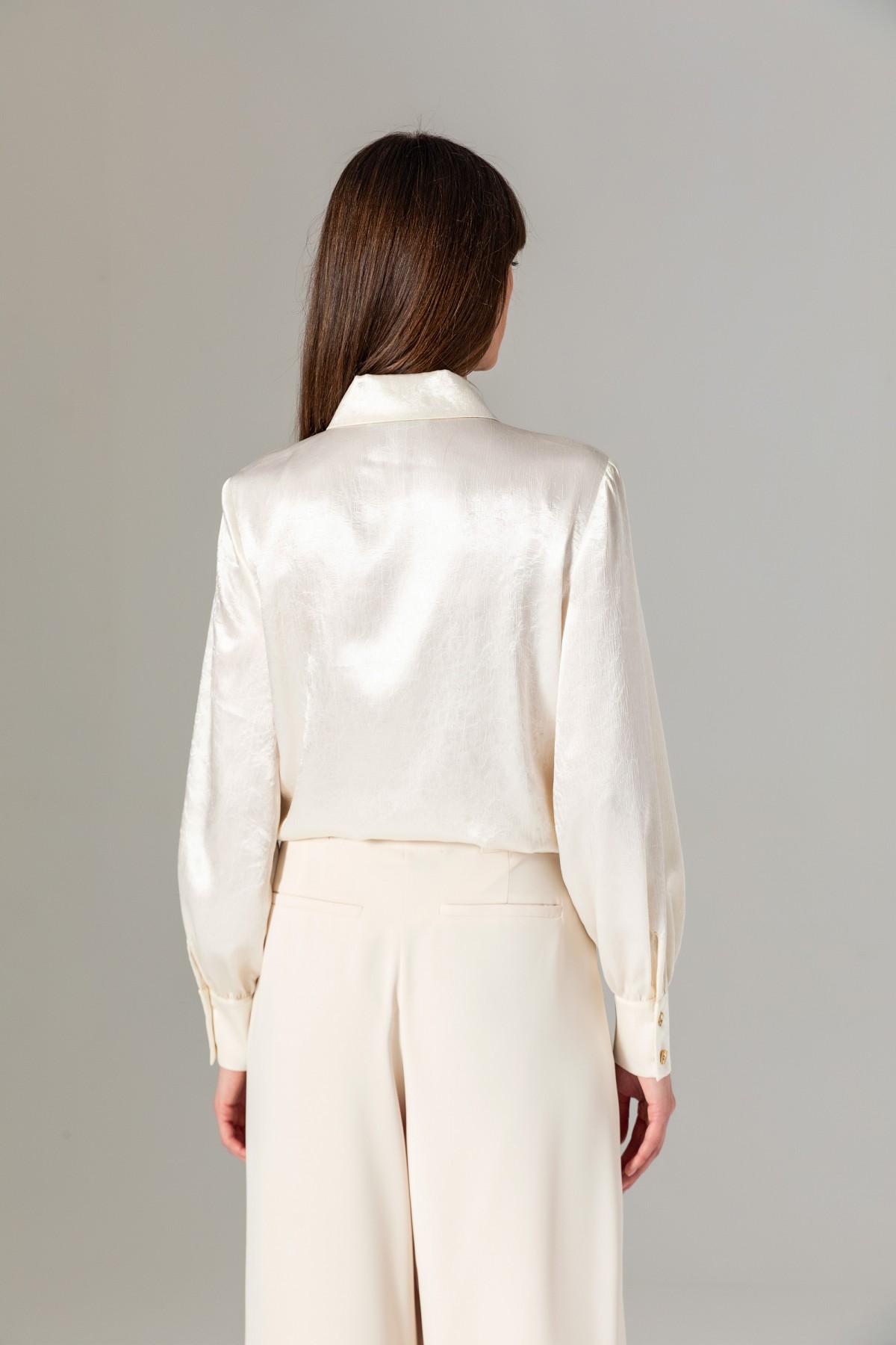 Metal Düğmeli Gömlek Krem