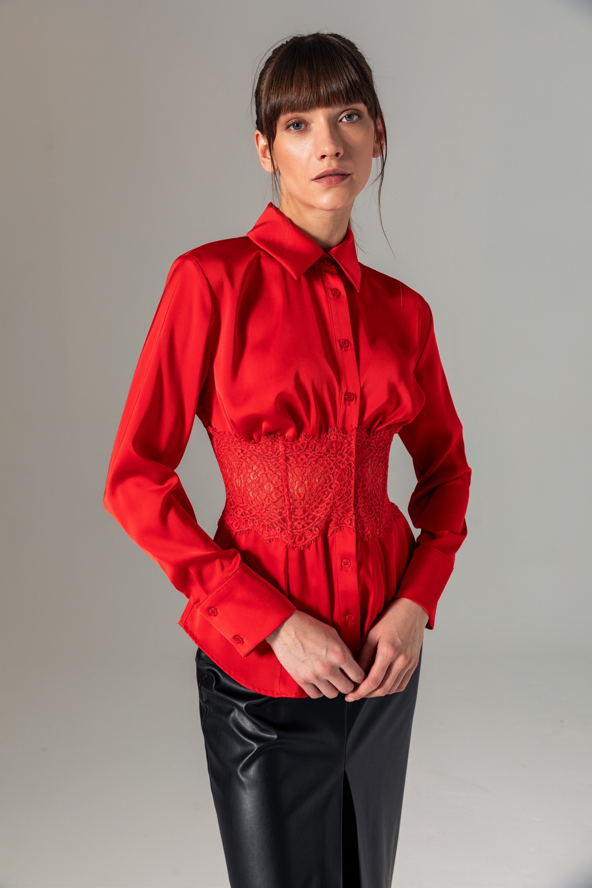 Dantel Detaylı Gömlek Kirmizi