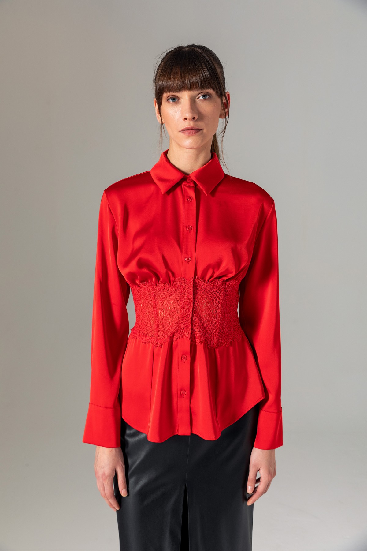 Dantel Detaylı Gömlek Kirmizi