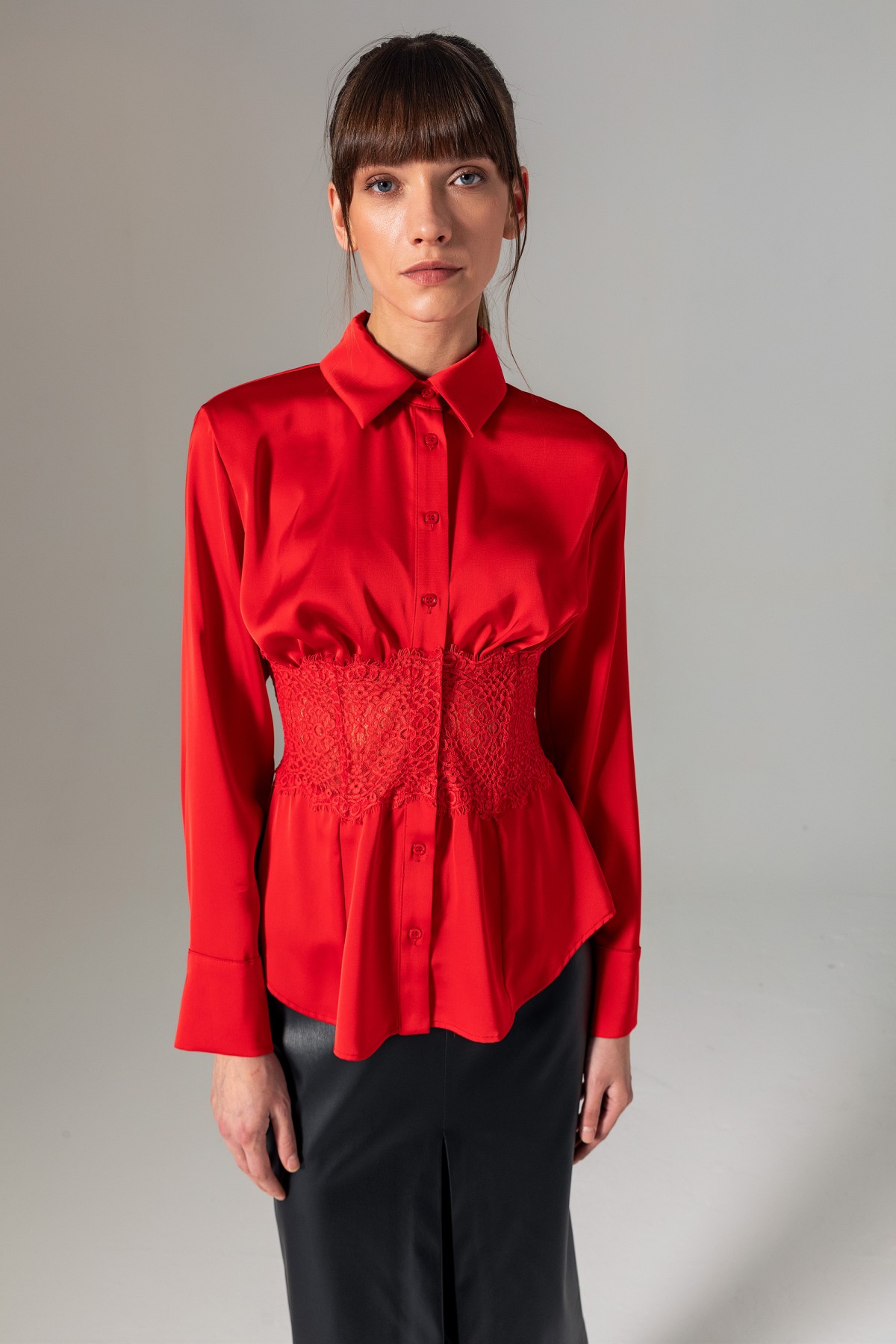 Dantel Detaylı Gömlek Kirmizi