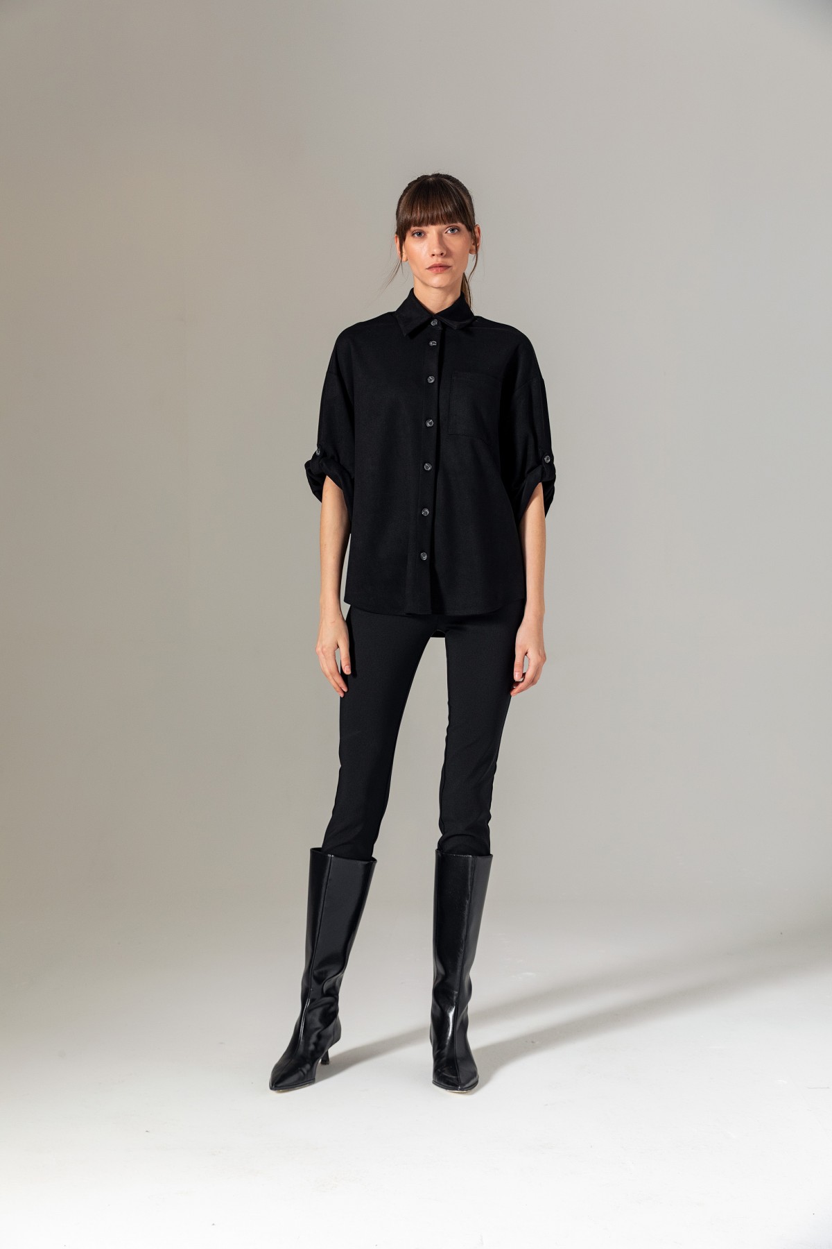 Süet Dokulu Gömlek Siyah