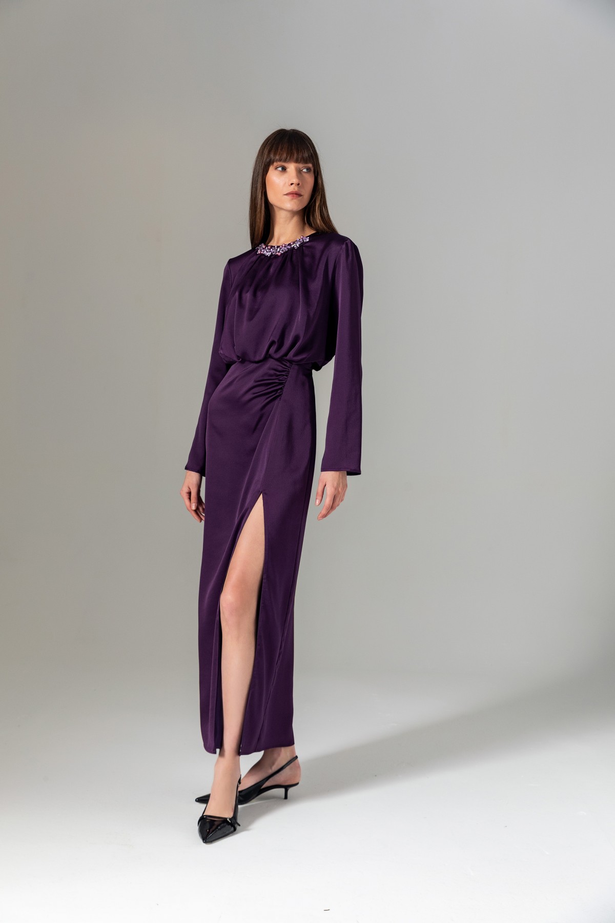 Yakası İşlemeli Uzun Kol Elbise Mor