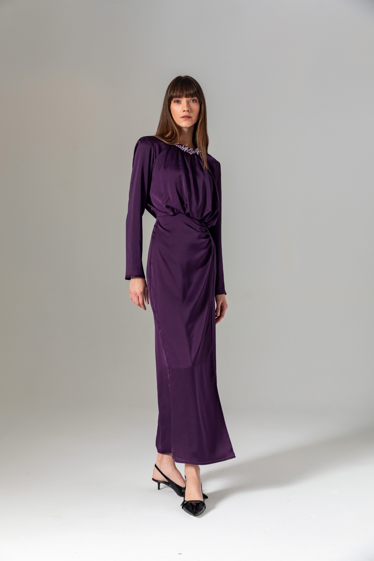 Yakası İşlemeli Uzun Kol Elbise Mor