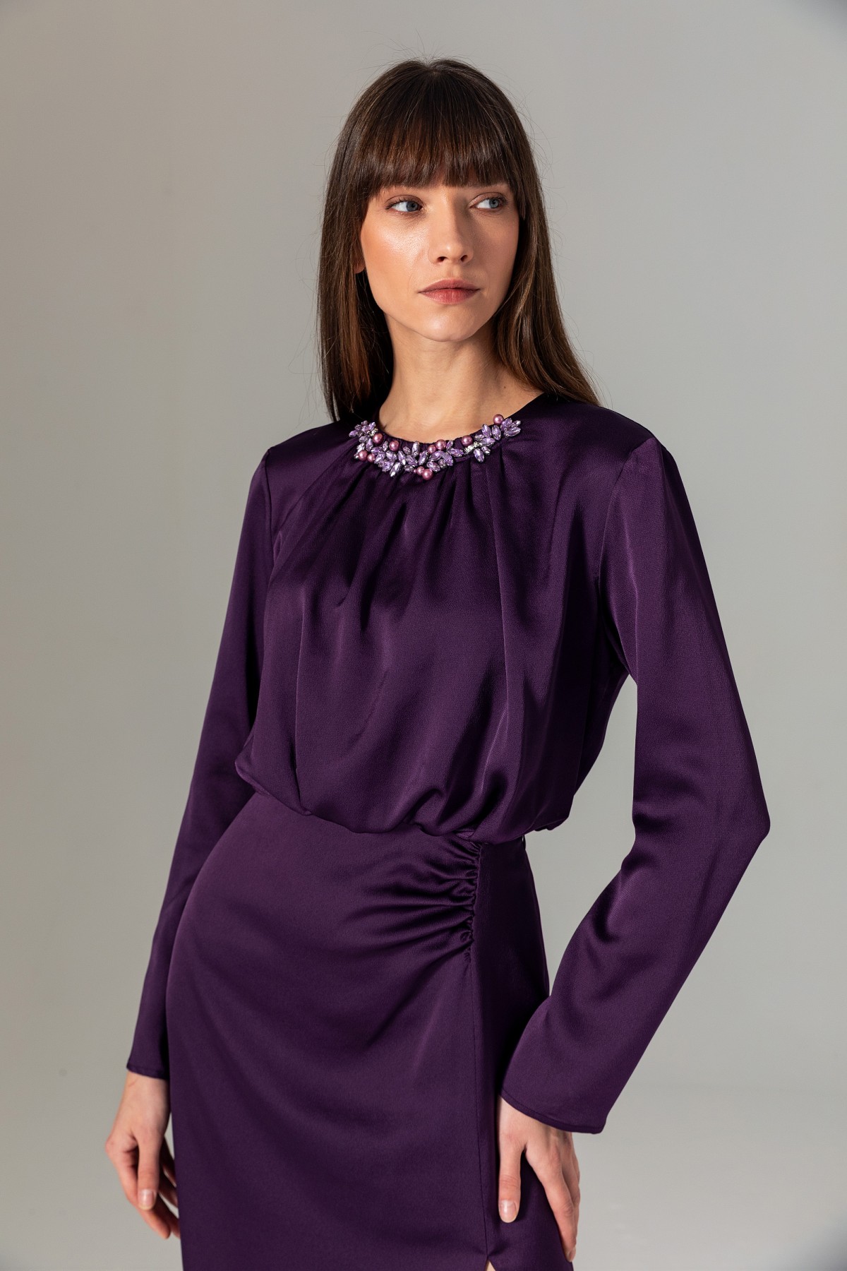 Yakası İşlemeli Uzun Kol Elbise Mor