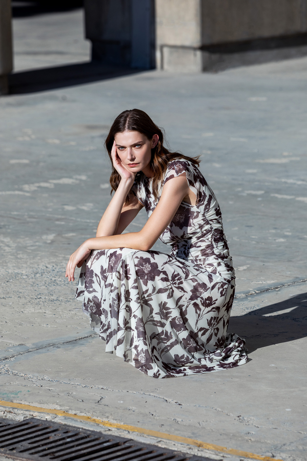 Asimetrik Desenli Tül Elbise Kahve