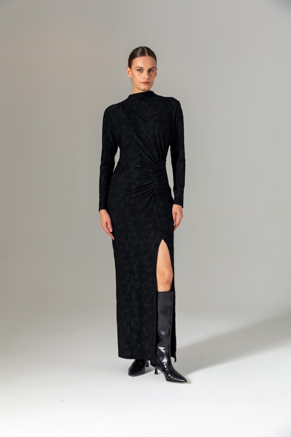 Dokulu Uzun Örme Elbise Siyah Dokulu Uzun Örme Elbise Siyah