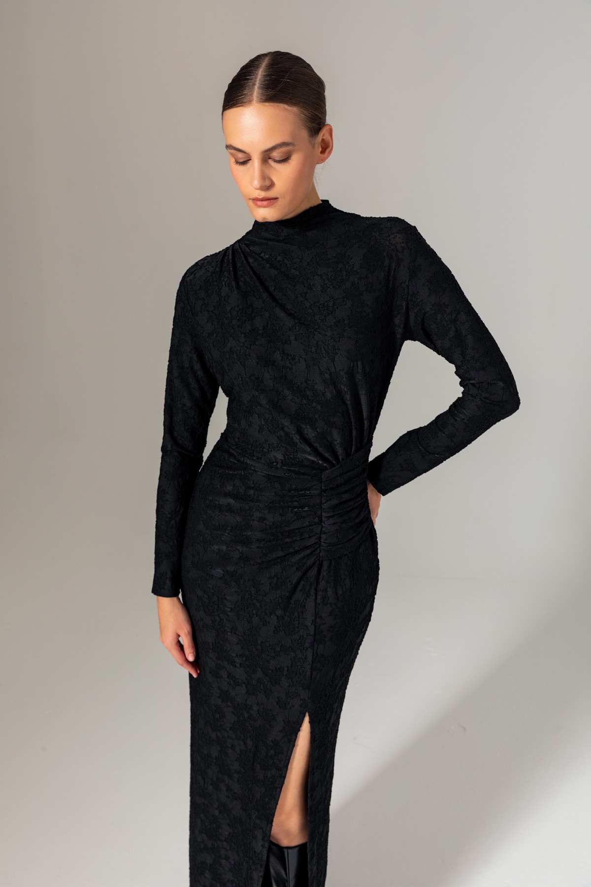 Dokulu Uzun Örme Elbise Siyah