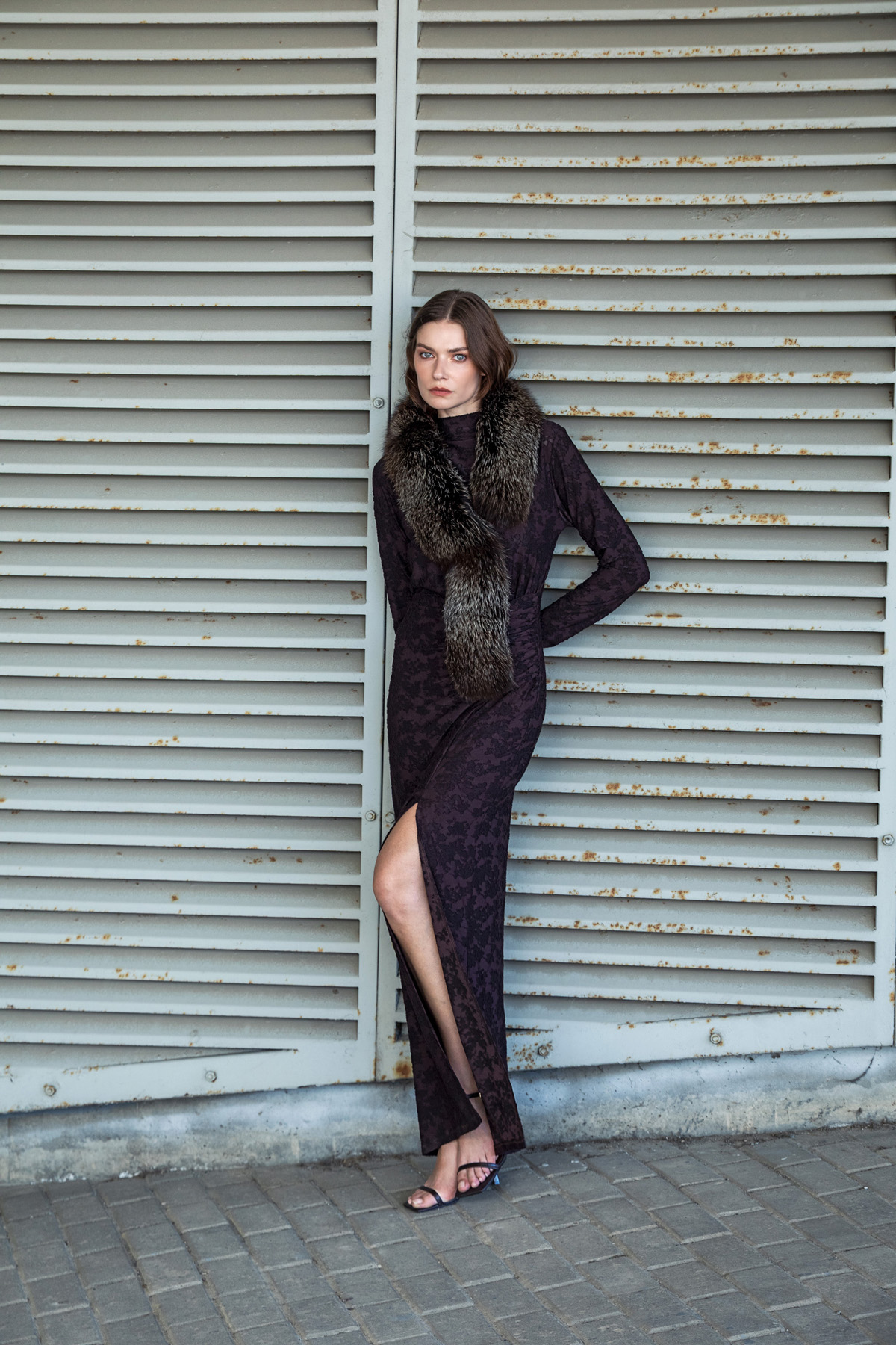 Dokulu Uzun Örme Elbise Kahve