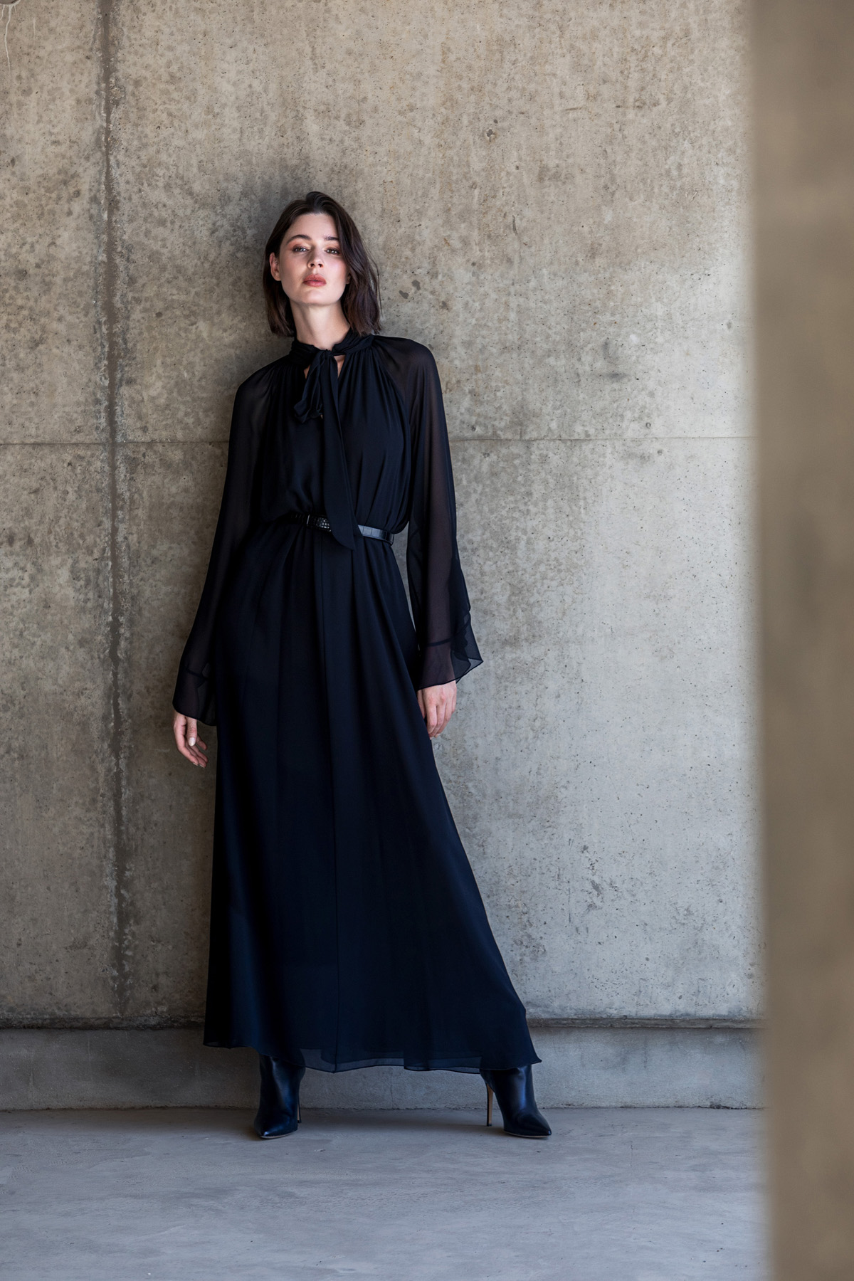 Şal Yaka Uzun Elbise Siyah