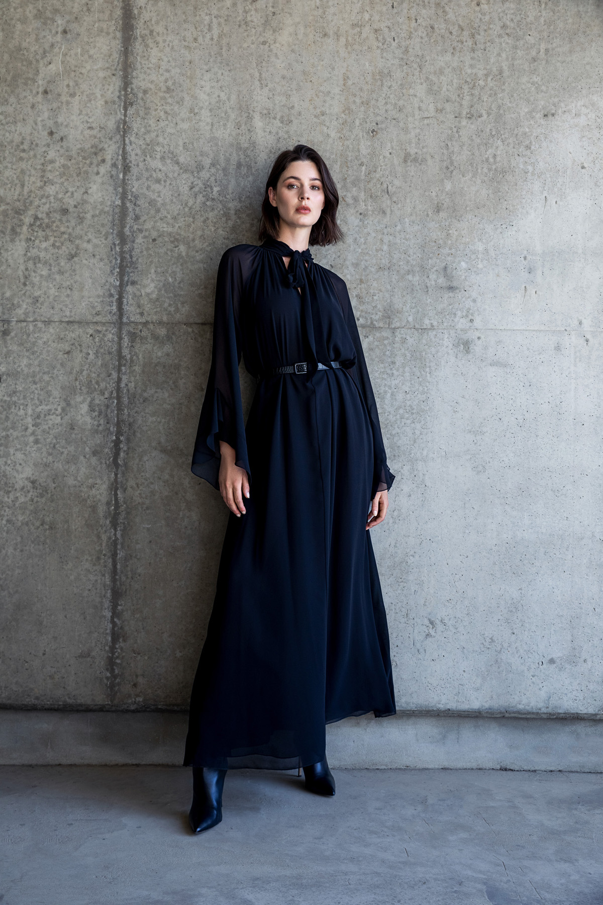 Şal Yaka Uzun Elbise Siyah