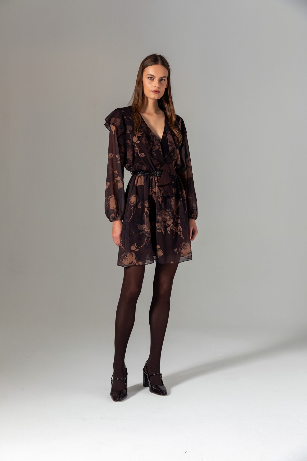 Desenli Volanlı Mini Elbise Kahve