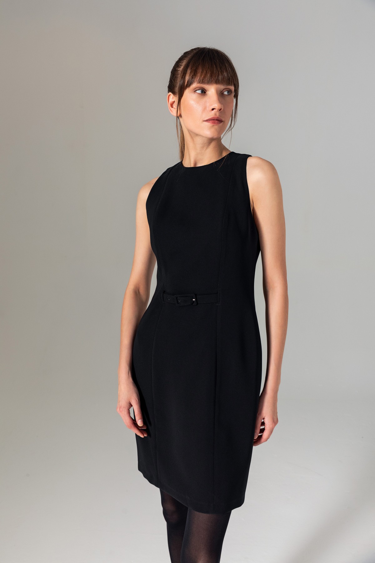 Kemerli Kolsuz Mini Elbise Siyah