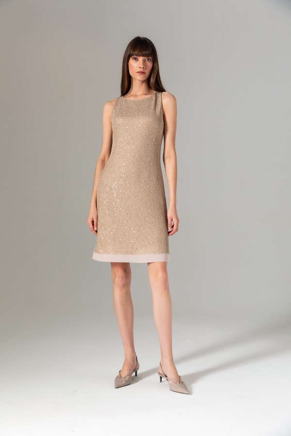 Pullu Kolsuz Elbise Bej Pullu Kolsuz Elbise Bej