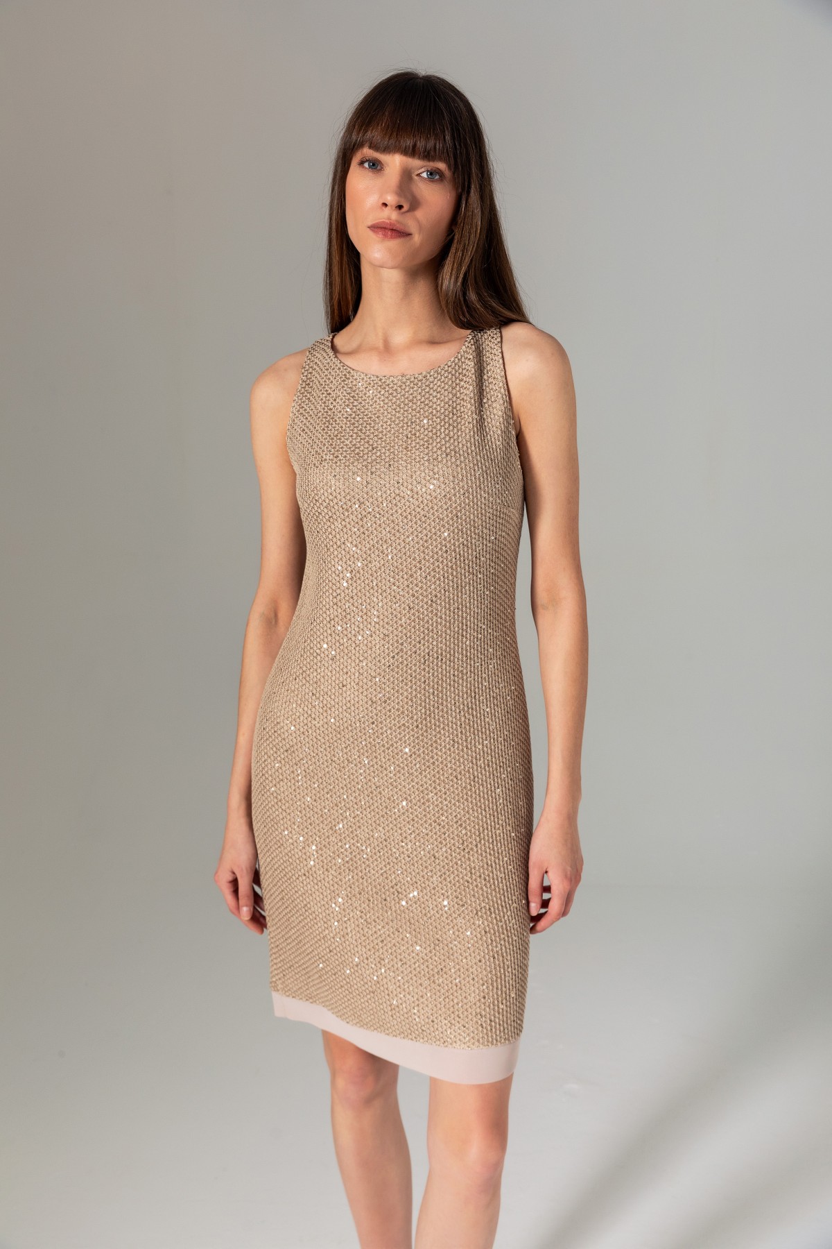 Pullu Kolsuz Elbise Bej