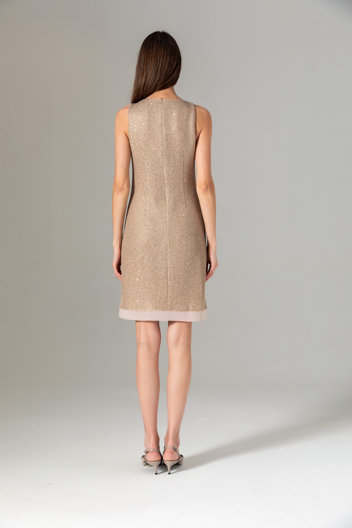 Pullu Kolsuz Elbise Bej