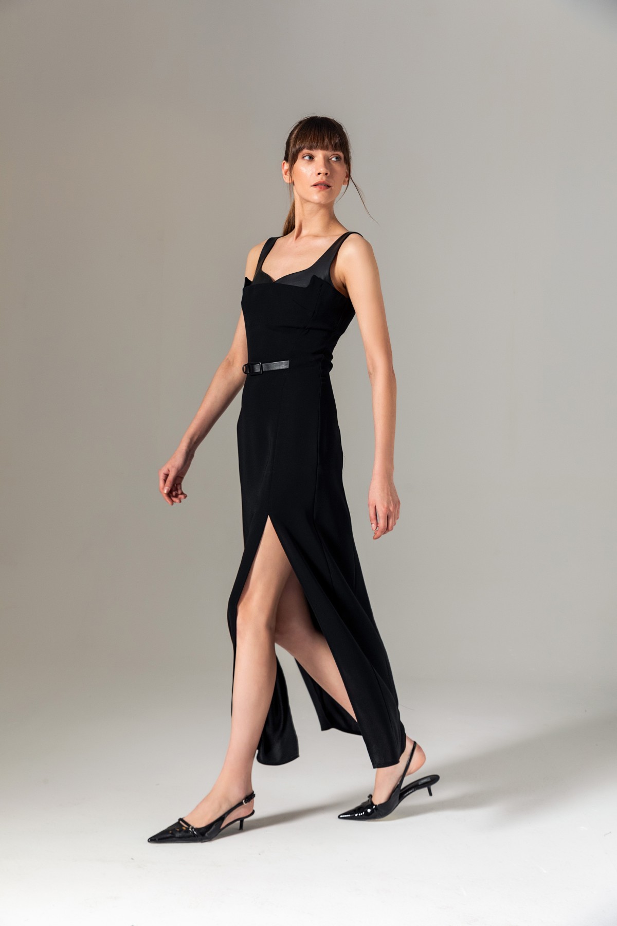 Deri Detaylı Uzun Elbise Siyah