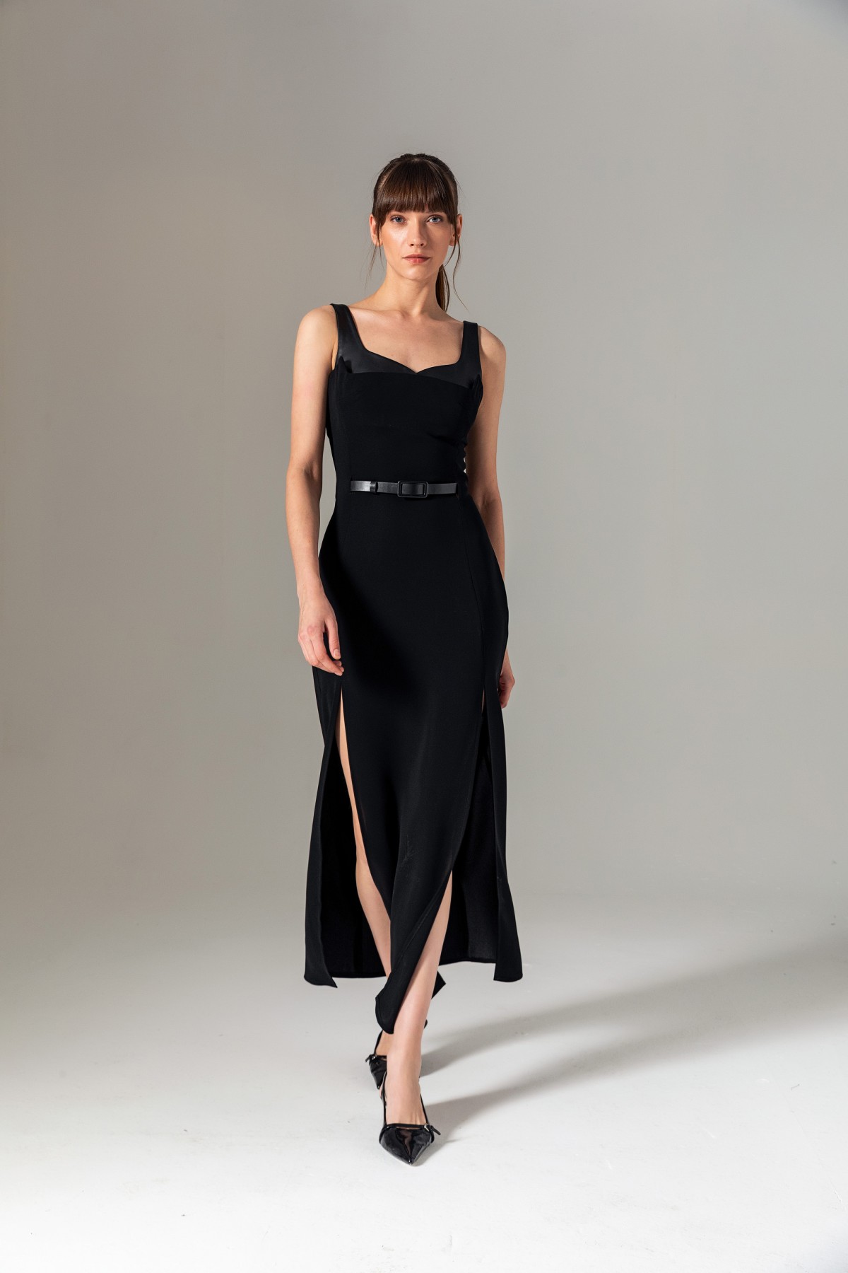 Deri Detaylı Uzun Elbise Siyah