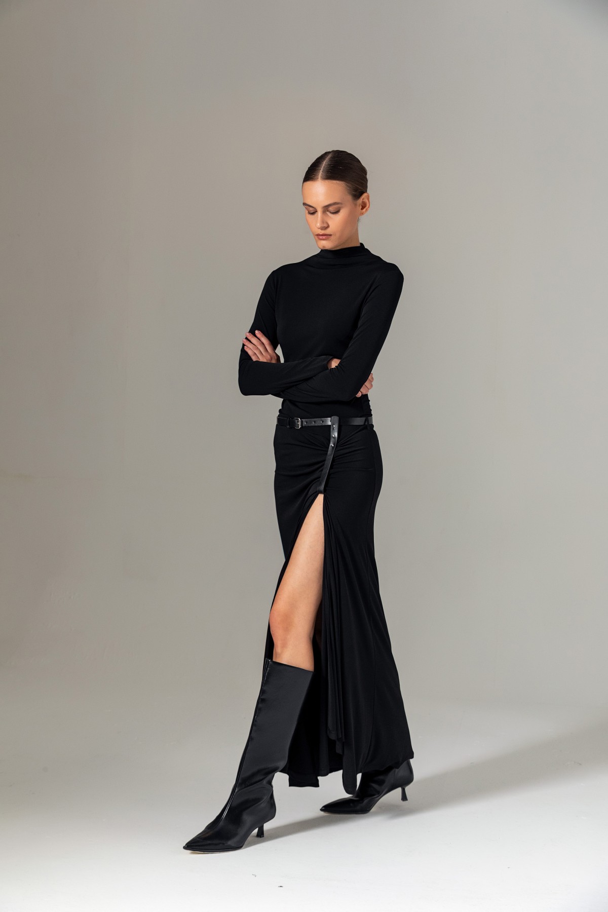 Kemerli Uzun Örme Elbise Siyah