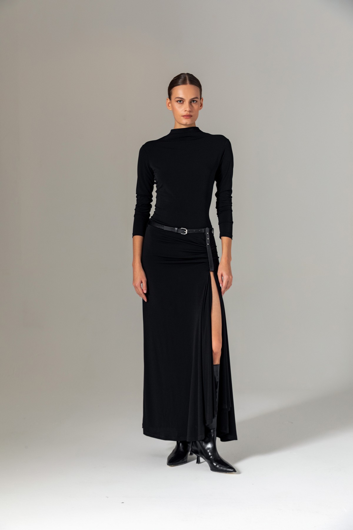 Kemerli Uzun Örme Elbise Siyah